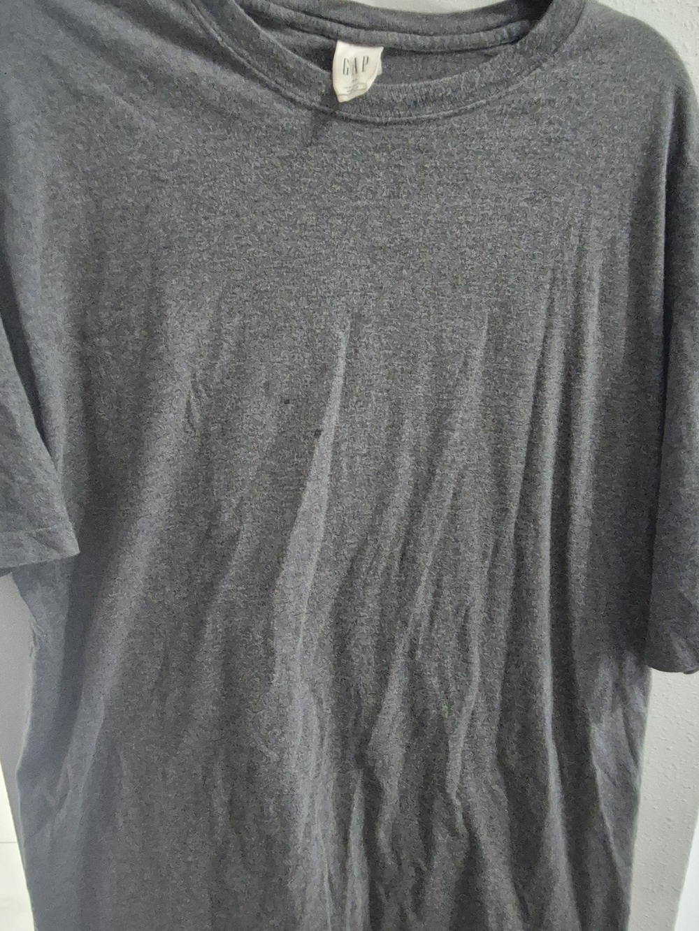 GAP Men's Dark Heather Gray Short Sleeve Crew Tee